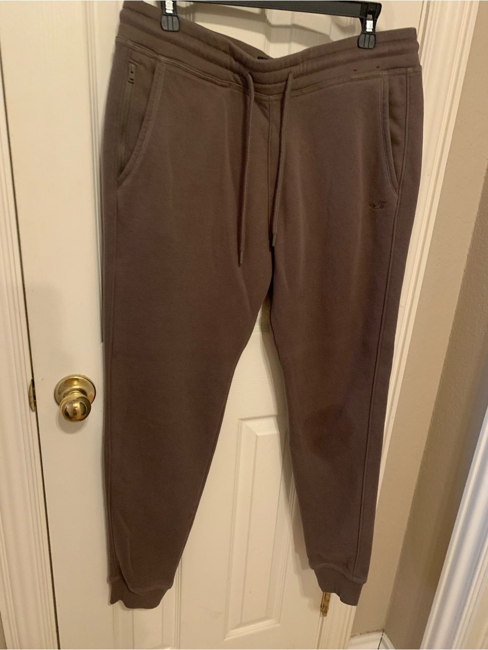 Hollister Cuffed Hem Joggers with Elastic Waist and Drawstrings SZ LT